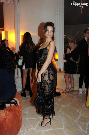 Emily Ratajkowski