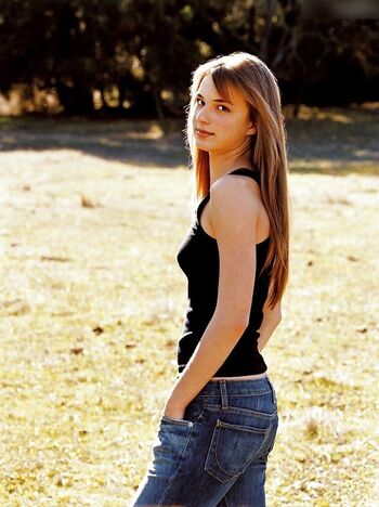 Emily Van Camp