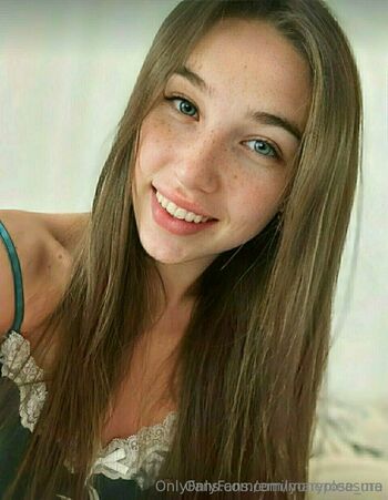 emilyonepleasure