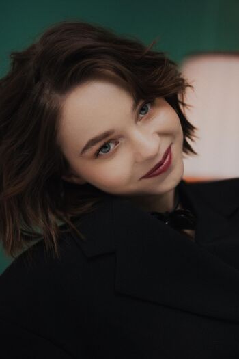 Emma Myers