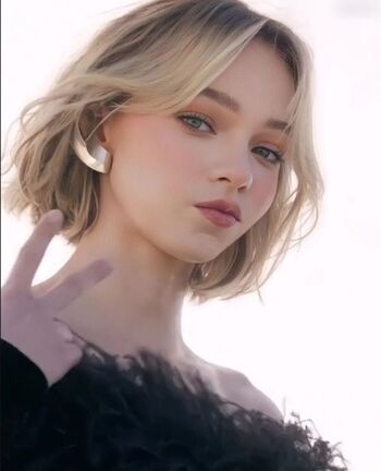 Emma Myers