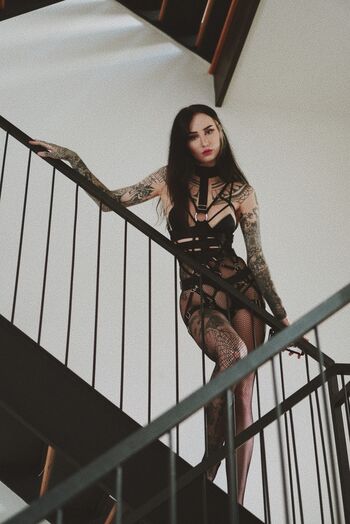 Emma Vauxdevil
