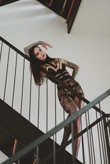 Emma Vauxdevil