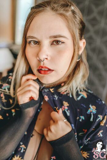 Emmie Sg