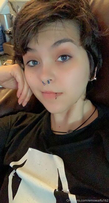 emowaifu162