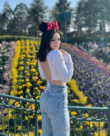 enzabel_chloe