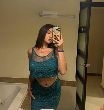 Erika M Diaz