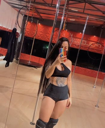 Estefanie Mmello
