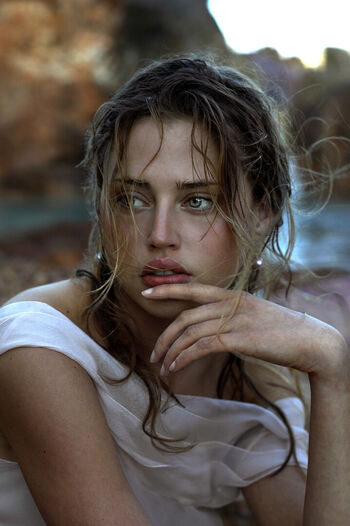 Estella Warren