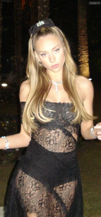 Ester Expósito