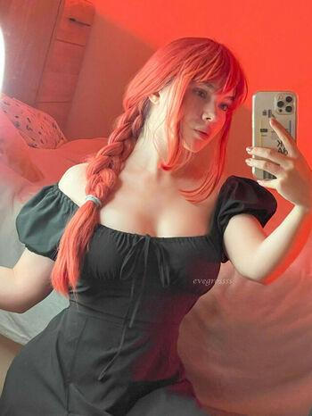 Eva Gros