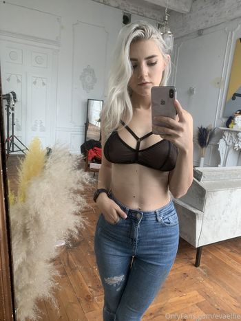 evaelfie