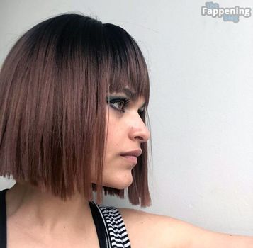 Eve Harlow