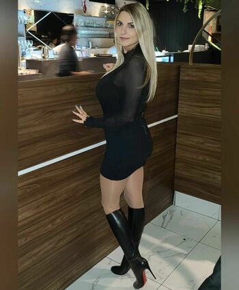 Eveline Do