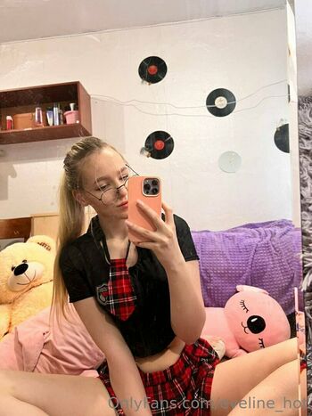 eveline_hot