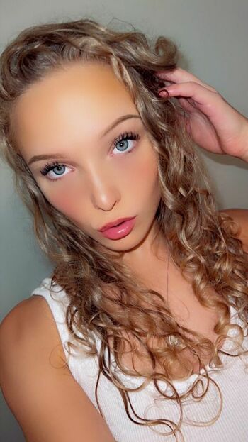 Evie Erikson + Ellie Erikson