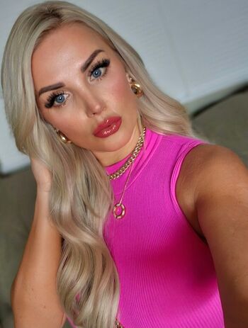 Exclusive Courtney