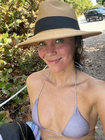 explorewithsara
