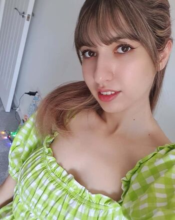 Ezbae