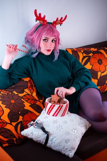 Ezy Summers Cosplay