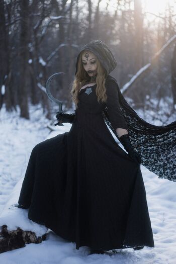 Ezy Summers Cosplay