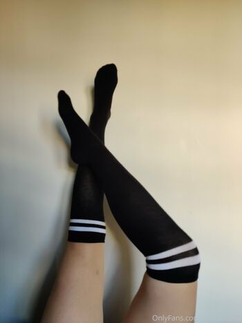 feet-amana