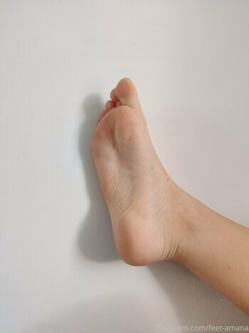 feet-amana
