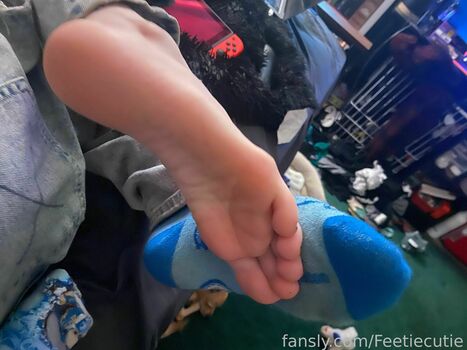 Feetiecutie