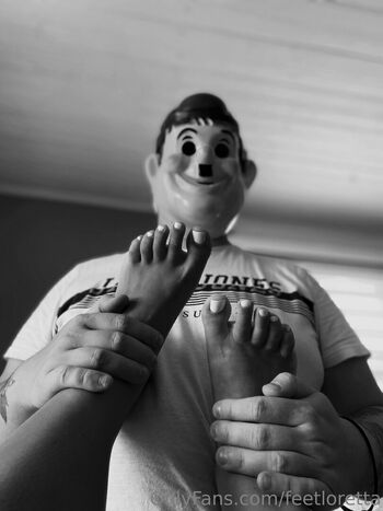 feetloretta