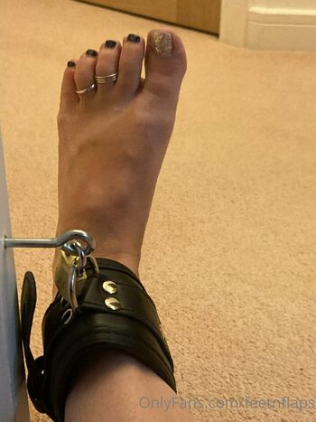 feetnflaps