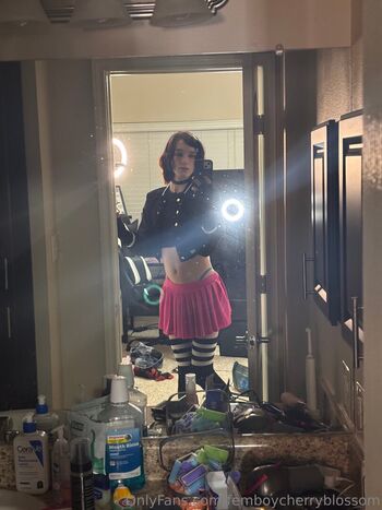 femboycherryblossom