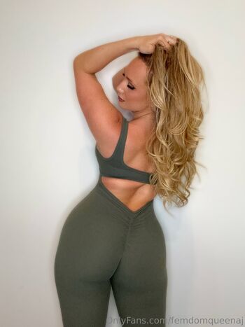 femdomqueenaj