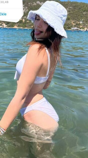 Feride Özdinç