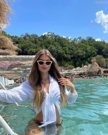 Fiona KJ
