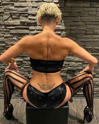 fitmodel.charlene