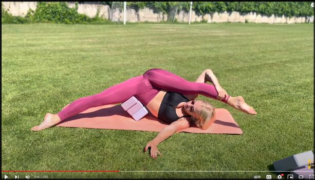 Flexible Beauties