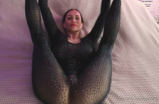 Flexy Amy