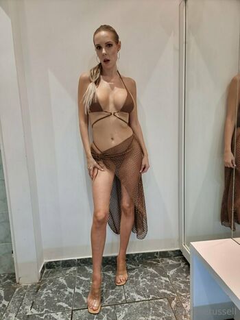 Florane Russell