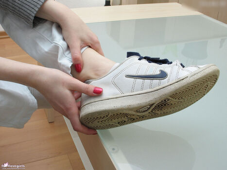 Footlovegirls