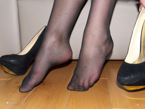 Footlovegirls