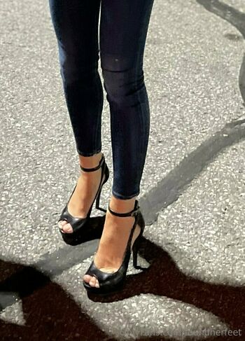 foundherfeet