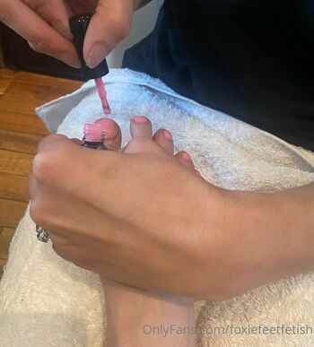 foxiefeetfetish