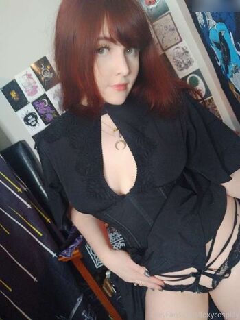 FoxyCosplay