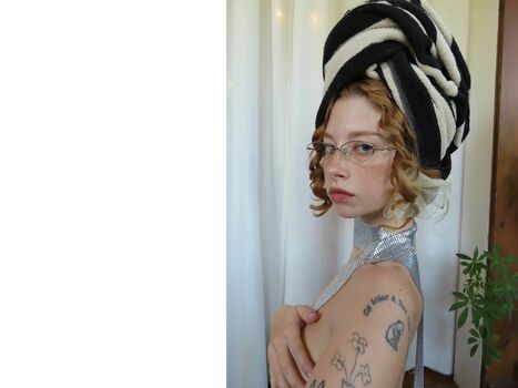 francesfarmer420 | contrachloe | Chloe Woodard