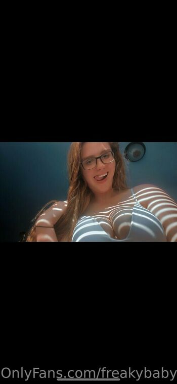 freakybabyyy17