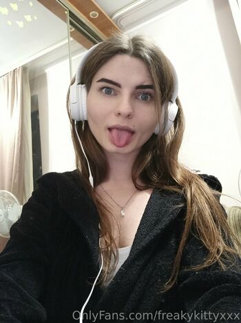 freakykittyxxx