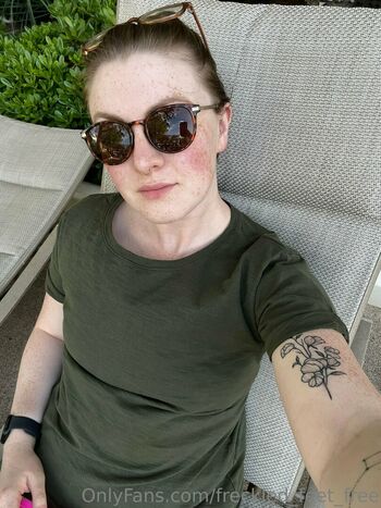 freckled_feet_free