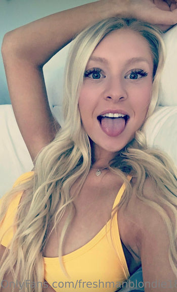 freshmanblondie18