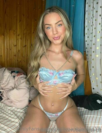 freshmanblondie18