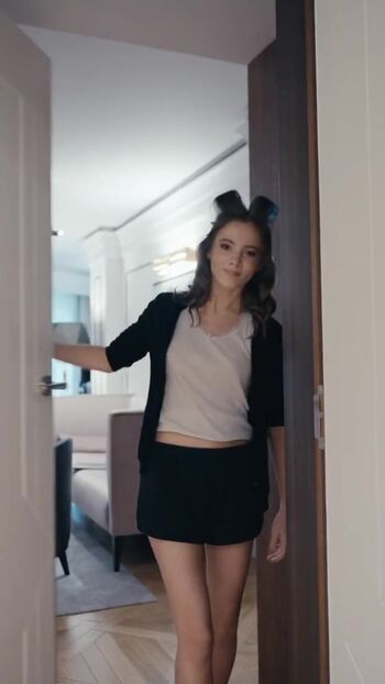 Freya Allan